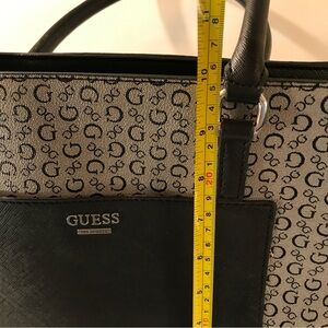 Guess Purse-Tote Bag / Bargain of the Day on Posh